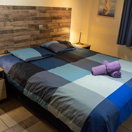 Handcrafted Unique Flat, 200M From The Acropolis Атина Екстериор снимка