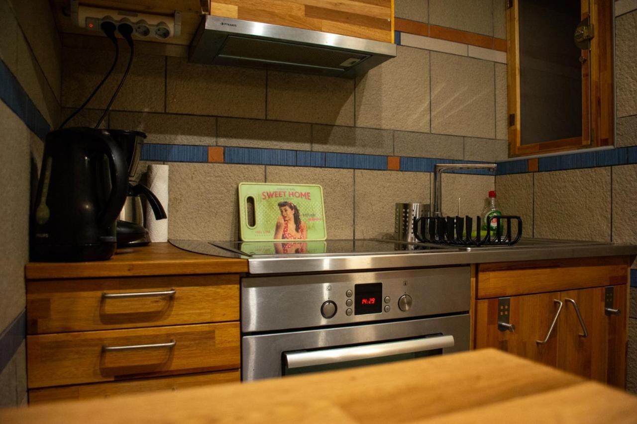 Handcrafted Unique Flat, 200M From The Acropolis Атина Екстериор снимка